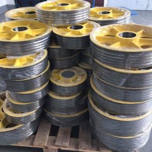 Puly máy kéo Ø320 (4×8, 5x8) - Cốt 90×70 - Bạc 6210 - Bước cáp 12mm, 17mm - Trục 320mm